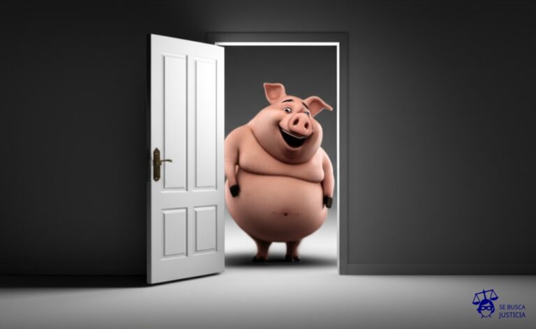 Un cerdito obeso y sonriente, atascado en una puerta angosta, intentando pasar. Representa: Pagos ilegales para habilitaciones
